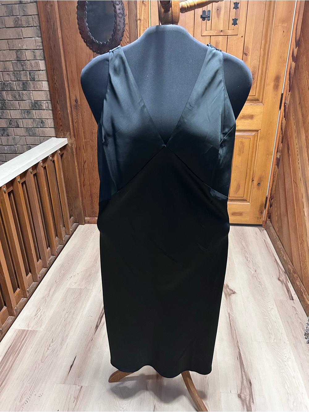 Sleek Black V-Neck Sleeveless Women's Dress
